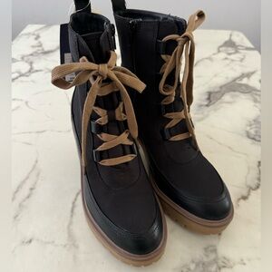 Universal Thread Glenda Hiking Boots